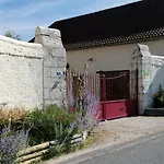 Les De La Planchette