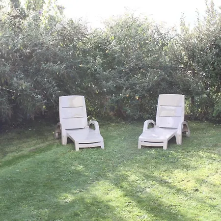 Les De La Planchette