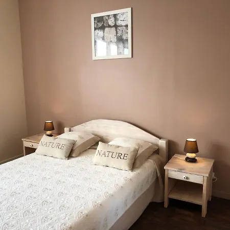 Les De La Planchette Hébergement de vacances *