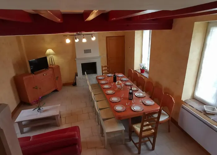 Les De La Planchette بيت للعطل